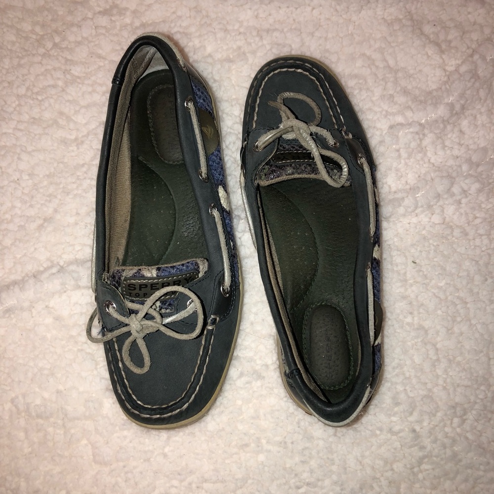navy blue snake print sperrys